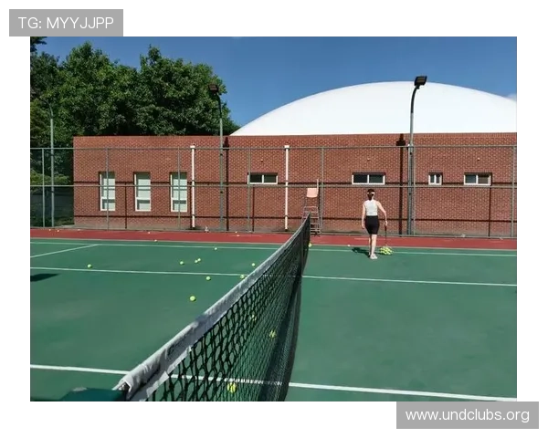 如何选择合适的装备来提升凯发体育网球的运动体验 如何选择合适的装备来提升凯发体育网球的运动体验